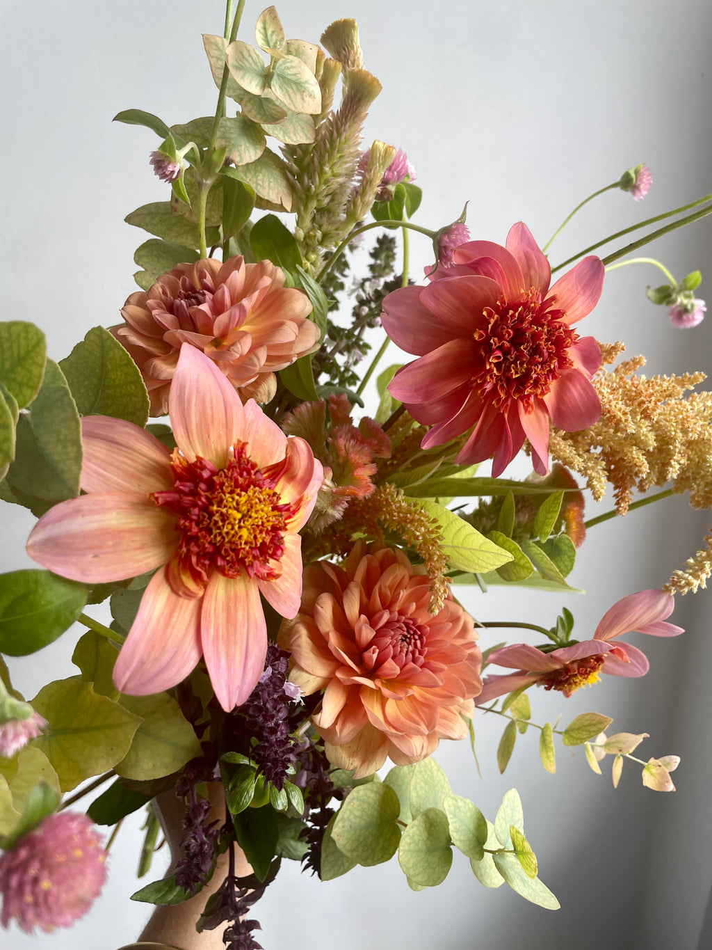 Le bouquet aux dahlias
